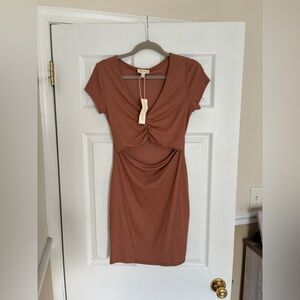 New with Tags Size Large See You Monday Women's Rust Cutout Ruched Front Dress